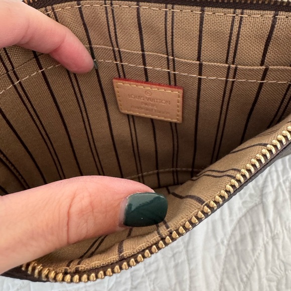 Louis Vuitton Monogram Clutch - Picture 3 of 4